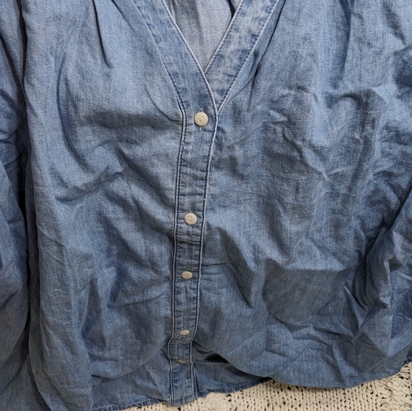 NWT GAP XL 3/4 Sleeve Button Down Blouse, Blue - Picture 4 of 5